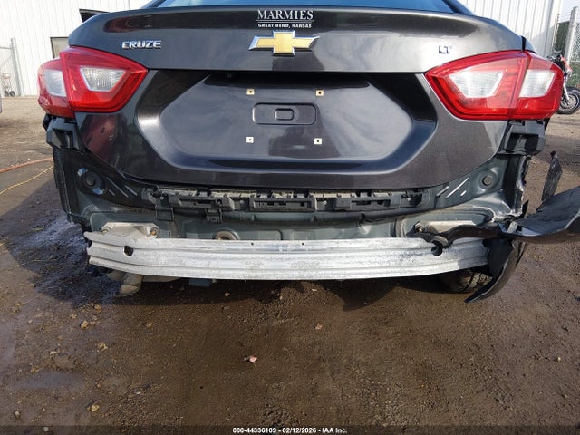 1G1BE5SM2H7113564 Chevrolet Cruze Lt Auto