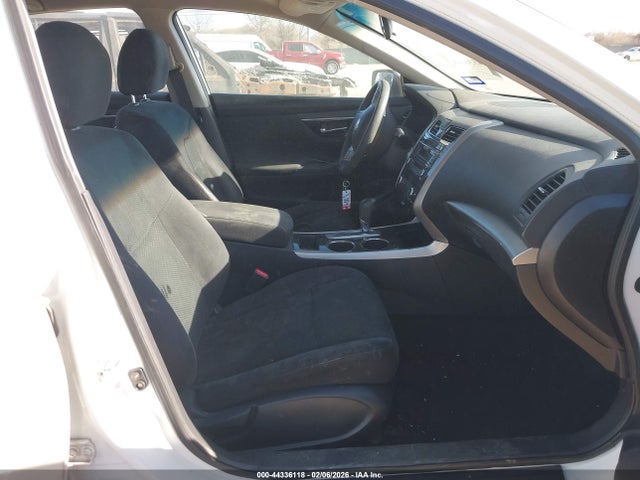 Nissan Altima 2.5 S 2014 1N4AL3AP1EN226444 Image 5