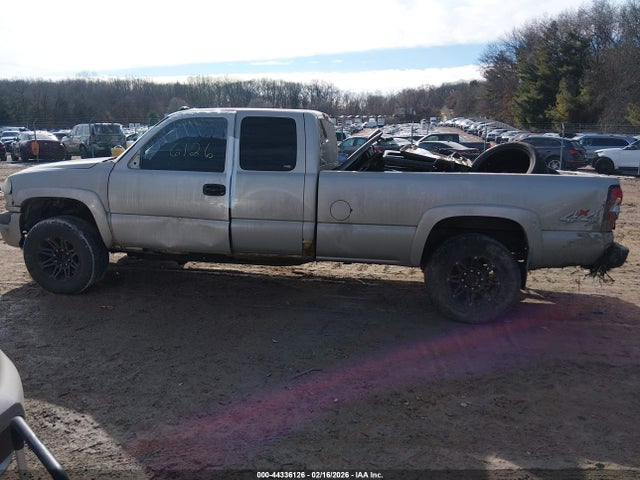 44336126 :رقم المزاد ، 1GTHK29254E373833 vin ، 2004 Gmc Sierra 2500hd Sle مزاد بيع
