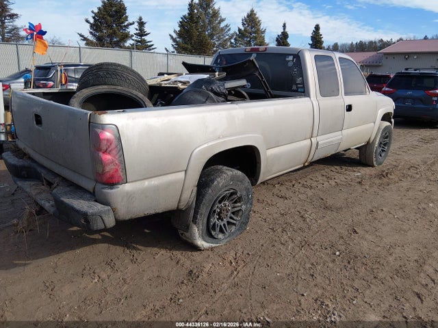 44336126 :رقم المزاد ، 1GTHK29254E373833 vin ، 2004 Gmc Sierra 2500hd Sle مزاد بيع