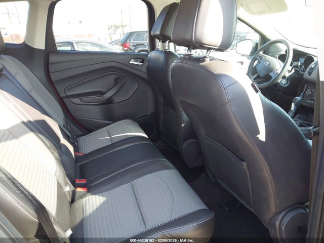 1FMCU0GD8HUE96983 Ford ESCAPE SE
