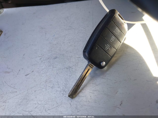 5XYKT4A64EG514560 KIA SORENTO LX