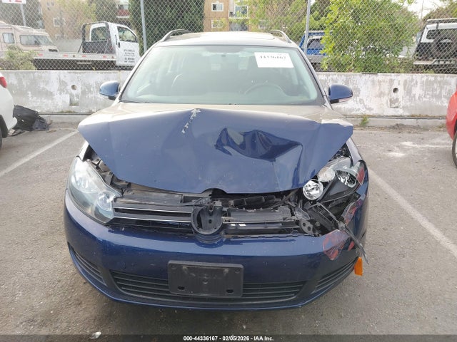 3VWPL7AJ0EM621469 Volkswagen Jetta Sportwagen 2.0l Tdi