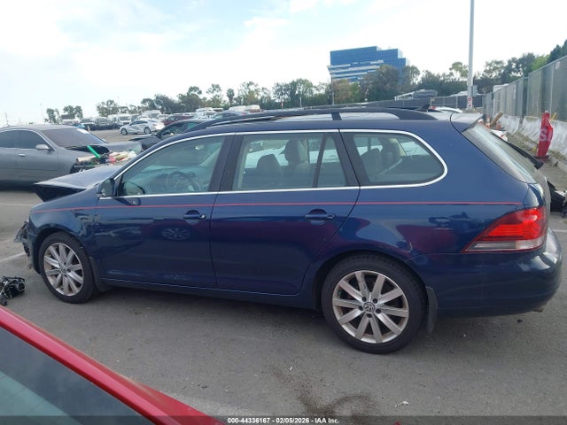 3VWPL7AJ0EM621469 Volkswagen Jetta Sportwagen 2.0l Tdi