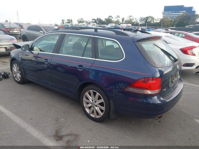 3VWPL7AJ0EM621469 Volkswagen Jetta Sportwagen 2.0l Tdi