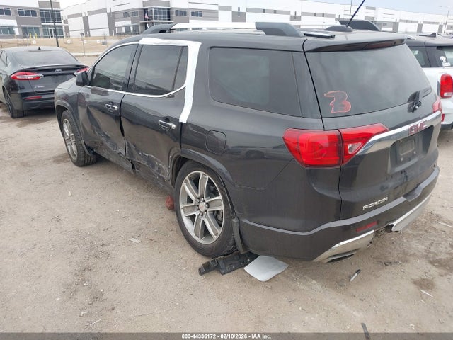 44336172 :رقم المزاد ، 1GKKNPLS8HZ157285 vin ، 2017 Gmc Acadia Denali مزاد بيع