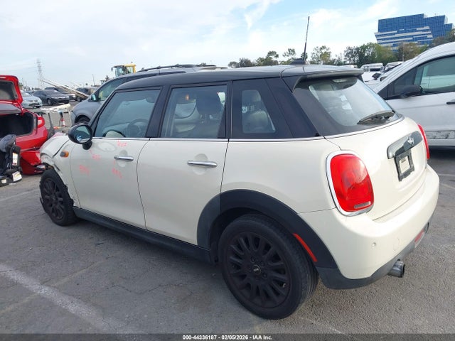 44336187 :رقم المزاد ، WMWXU1C5XH2E18436 vin ، 2017 Mini Hardtop Cooper مزاد بيع