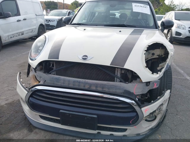2017 MINI HARDTOP WMWXU1C5XH2E18436 Photo 5