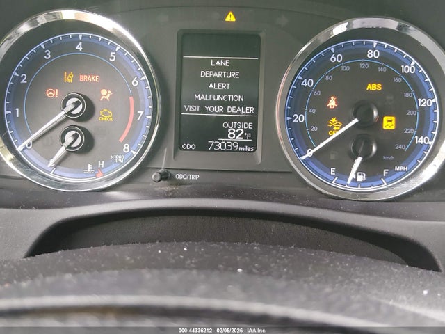 5YFBURHE4HP708254 Toyota COROLLA LE