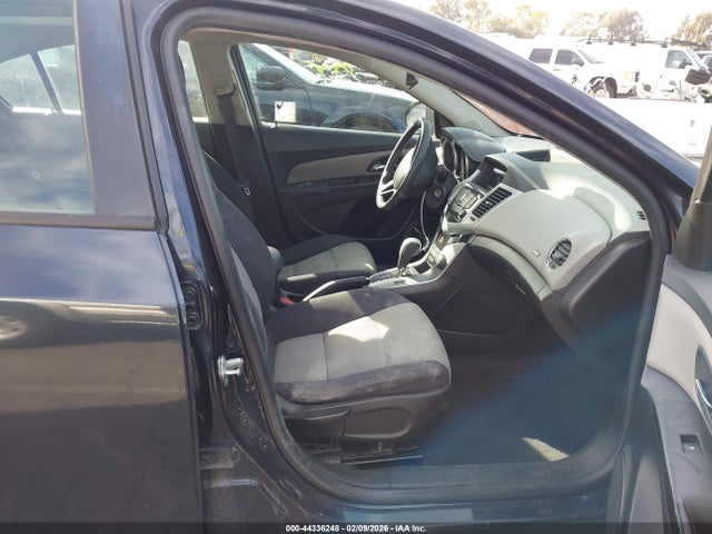 1G1PA5SG5E7397344 Chevrolet Cruze Ls Auto