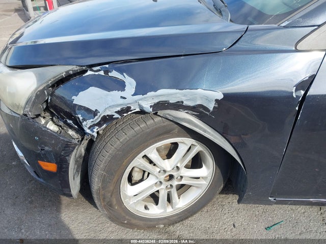 1G1PA5SG5E7397344 Chevrolet Cruze Ls Auto