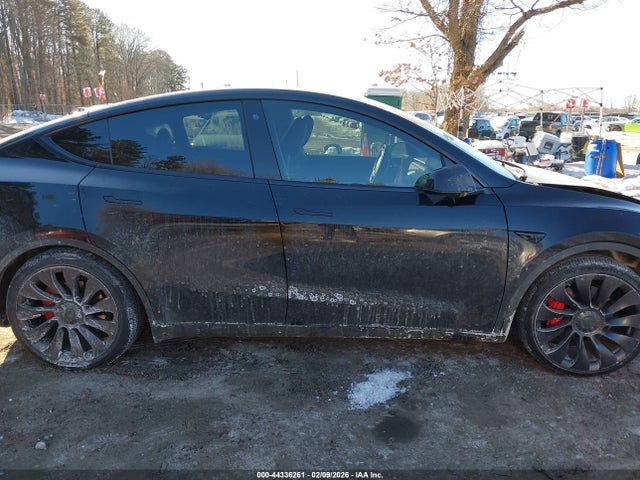 7SAYGDEF8NF307270 Tesla Model Y Performance Dual Motor All-wheel Drive