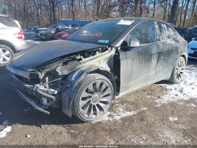 2022 TESLA MODEL Y 7SAYGDEF8NF307270 Photo 1