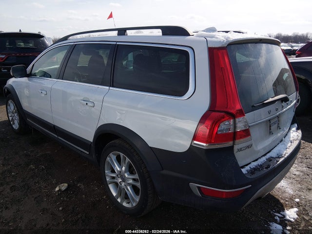 2016 VOLVO XC70 YV440MBK3G1244377 Photo 2