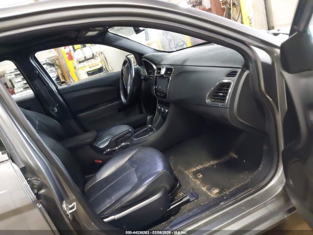 2012 Chrysler 200 Limited მანქანა იყიდება აუქციონზე, vin: 1C3CCBCG9CN246081, აუქციონის ნომერი: 44336263
