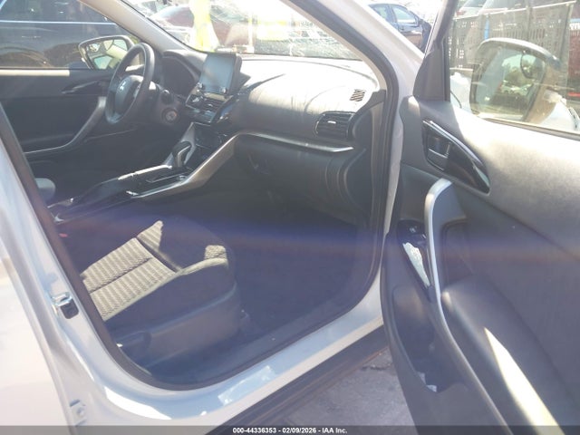 2023 MITSUBISHI ECLIPSE CROSS JA4ATVAA1PZ001402 Photo 4