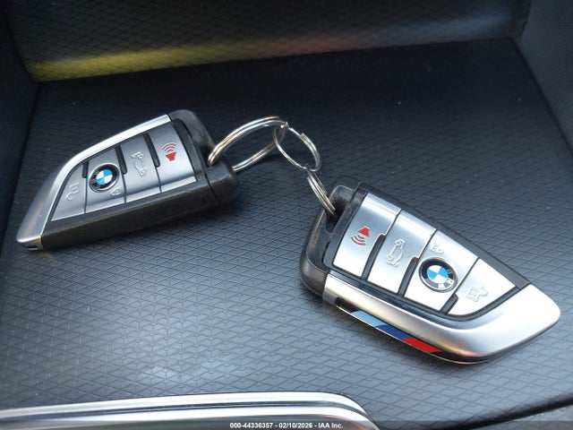 2021 BMW M550I WBA13BK04MCH57749 Photo 10