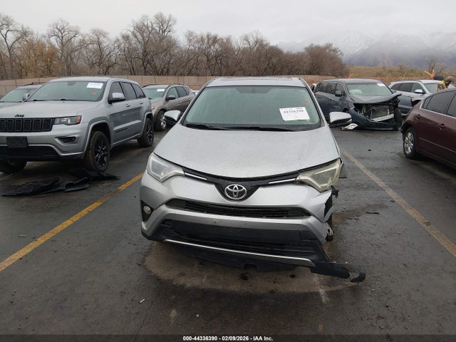 2T3WFREVXGW238493 Toyota Rav4 Xle