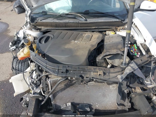 1C3CDZCG4EN165529 Dodge Avenger Sxt