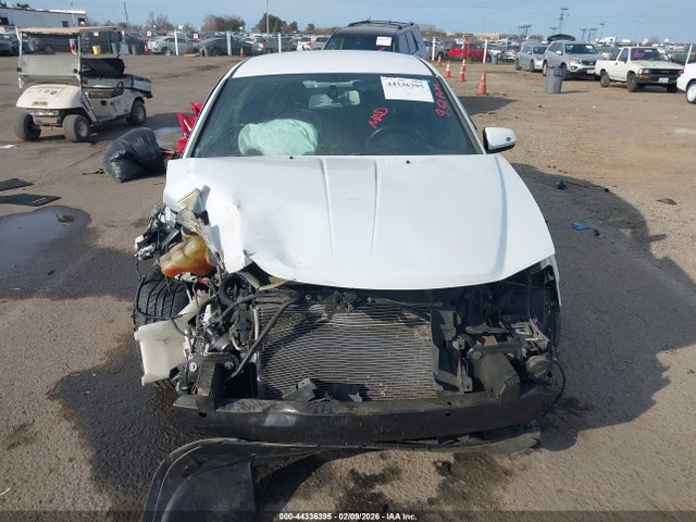 1C3CDZCG4EN165529 Dodge Avenger Sxt