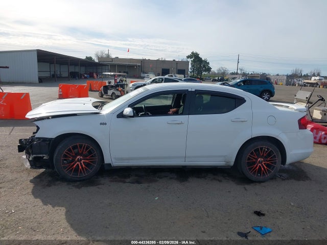 1C3CDZCG4EN165529 Dodge Avenger Sxt