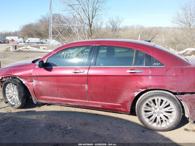 2011 Chrysler 200 Limited მანქანა იყიდება აუქციონზე, vin: 1C3BC2FG0BN601998, აუქციონის ნომერი: 44336405
