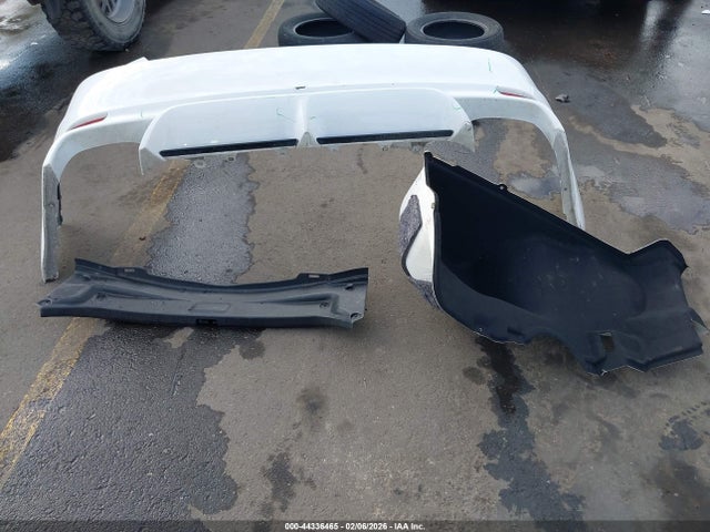 JTNB11HKXJ3041636 Toyota CAMRY SE