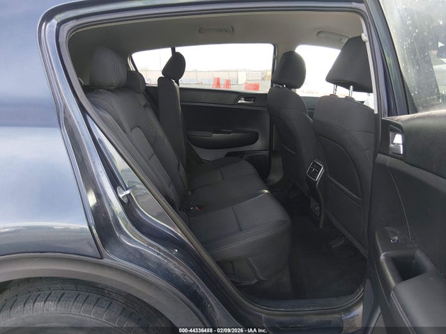 KIA Sportage Lx 2022 KNDPMCAC4N7980523 Image 8