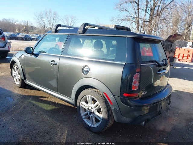 2013 MINI CLUBMAN WMWZG3C54DT576851 Photo 2