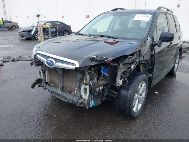 Subaru Forester 2.5i Premium 2016 JF2SJADCXGH525273 Image 6