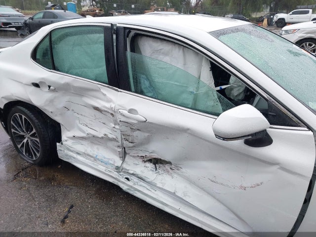 4T1B11HK5KU849114 Toyota CAMRY SE