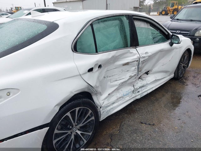 4T1B11HK5KU849114 Toyota CAMRY SE