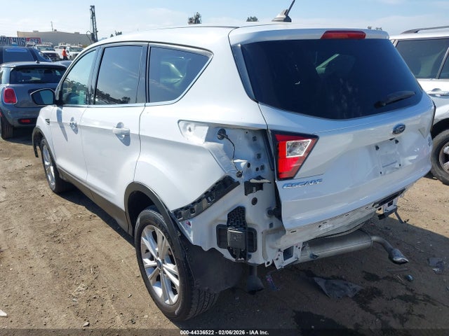 Ford ESCAPE SE 2019 1FMCU0GD9KUC06905 Image 3