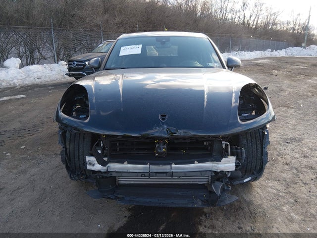 Porsche Macan T 2024 WP1AA2A56RLB08740 Image 13
