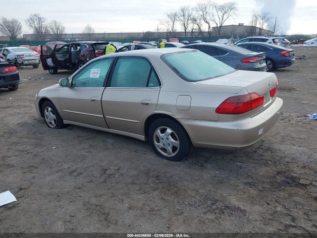 2000 HONDA ACCORD 1HGCG6671YA146589 Photo 2