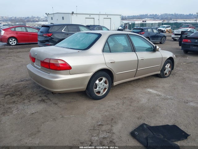 2000 HONDA ACCORD 1HGCG6671YA146589 Photo 3