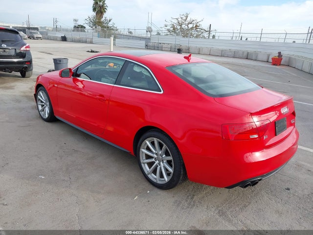 2017 AUDI A5 WAUD2AFR7HA000877 Photo 2