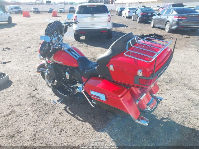 2010 HARLEY-DAVIDSON FLHTK 1HD1KEM17AB612652 Photo 2