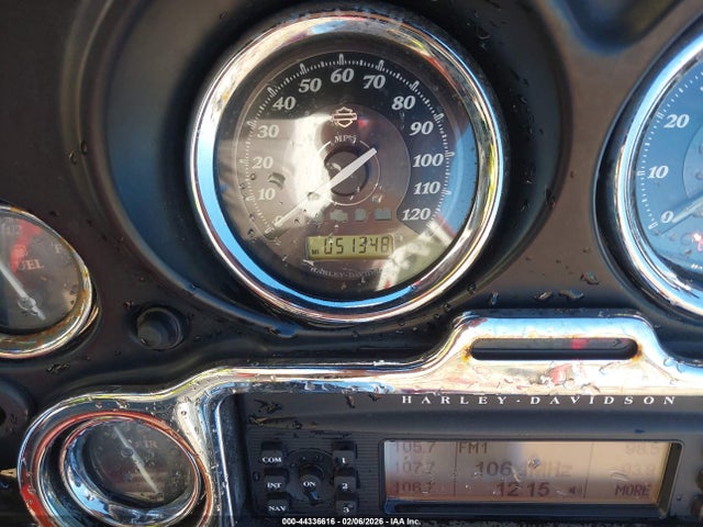2010 HARLEY-DAVIDSON FLHTK 1HD1KEM17AB612652 Photo 6