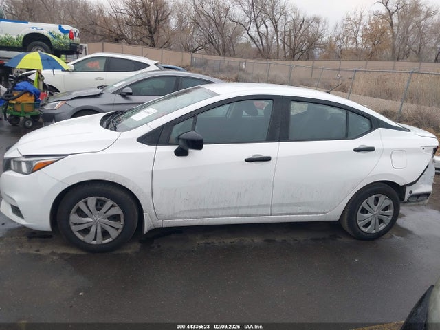 3N1CN8DV7ML858094 Nissan Versa S Xtronic Cvt