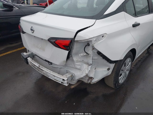3N1CN8DV7ML858094 Nissan Versa S Xtronic Cvt