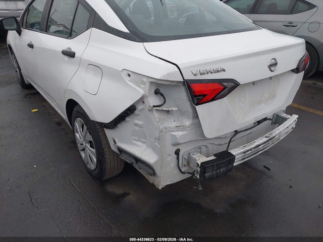 3N1CN8DV7ML858094 Nissan Versa S Xtronic Cvt