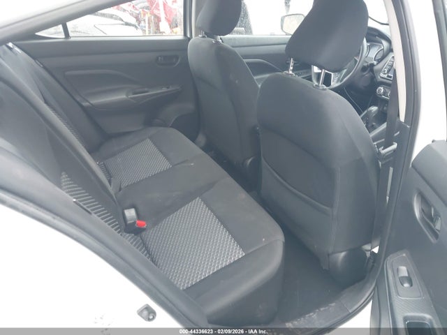 3N1CN8DV7ML858094 Nissan Versa S Xtronic Cvt