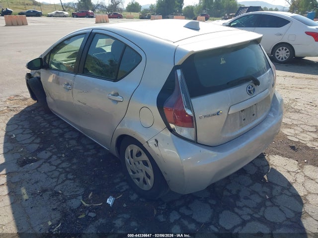 JTDKDTB30G1124019 Toyota Prius C Two