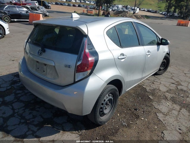 JTDKDTB30G1124019 Toyota Prius C Two
