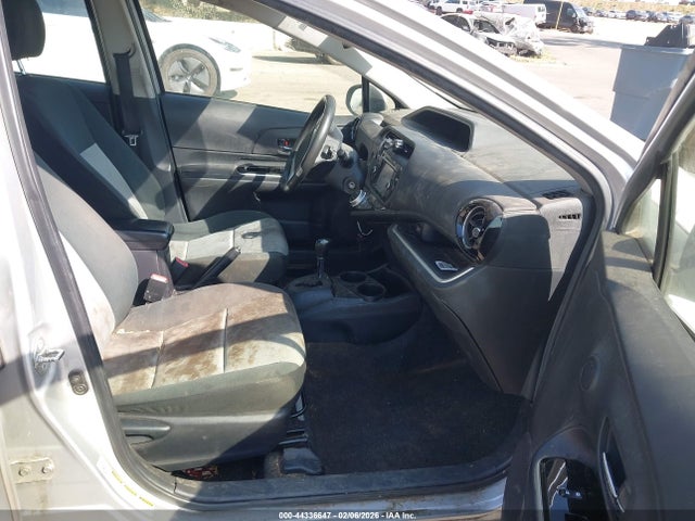 JTDKDTB30G1124019 Toyota Prius C Two