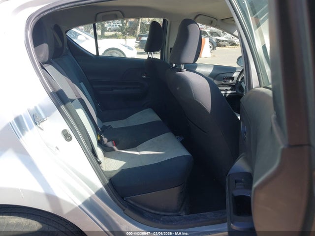 JTDKDTB30G1124019 Toyota Prius C Two