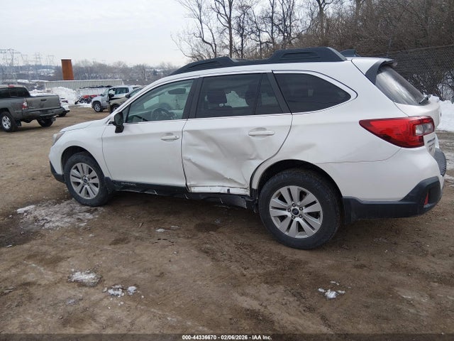 4S4BSACC4J3395634 Subaru Outback 2.5i Premium