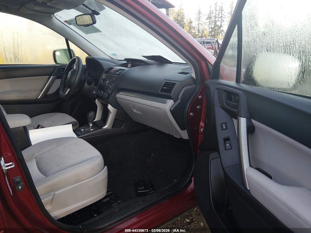 Subaru Forester 2.5i Premium 2014 JF2SJAECXEH414489 Image 5