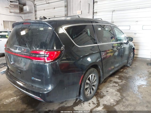 2021 CHRYSLER PACIFICA HYBRID 2C4RC1L71MR599516 Photo 3